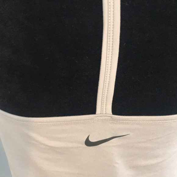 NIKE strappy back workout top. So Soft! - Picture 3 of 5